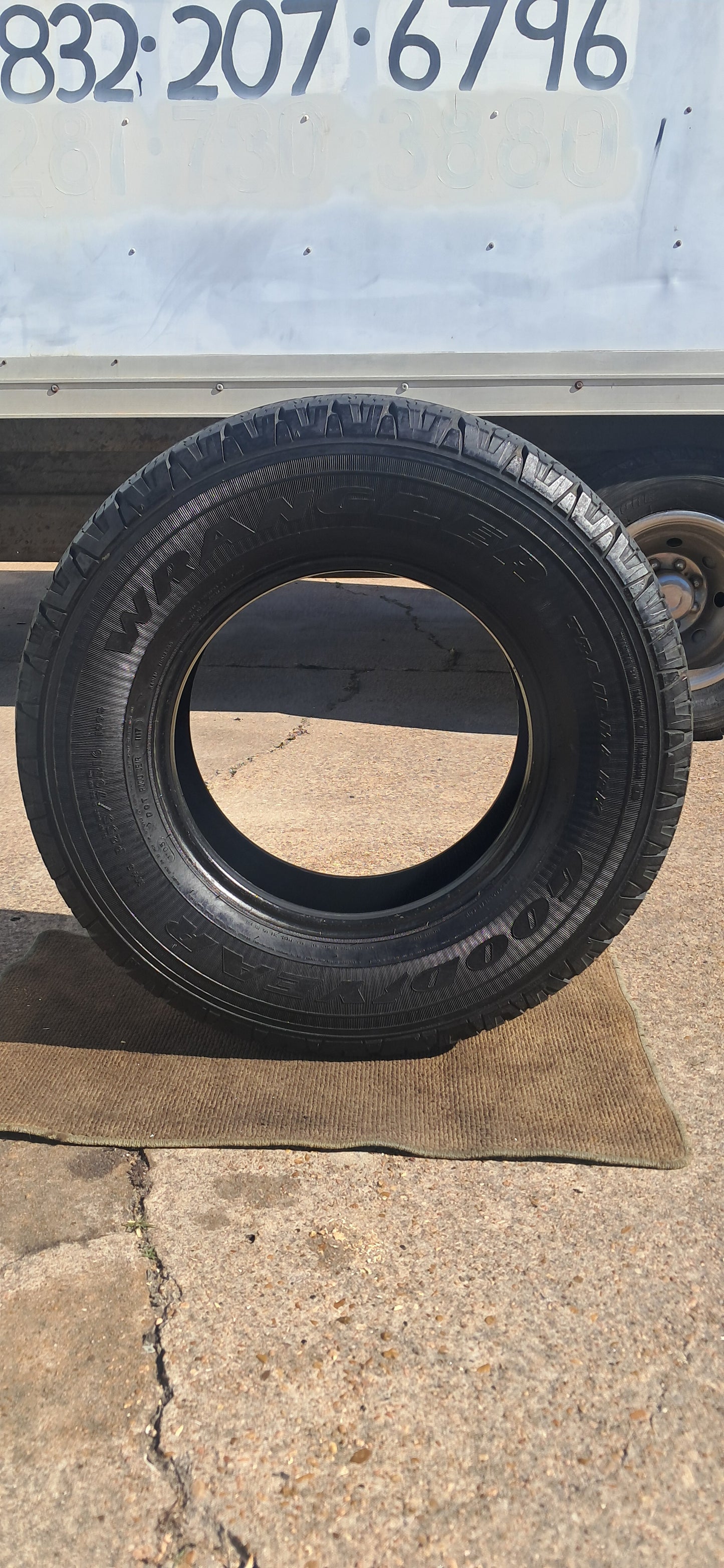 255/70-16 Goodyear Wrangler trail mark - Wilson Motors