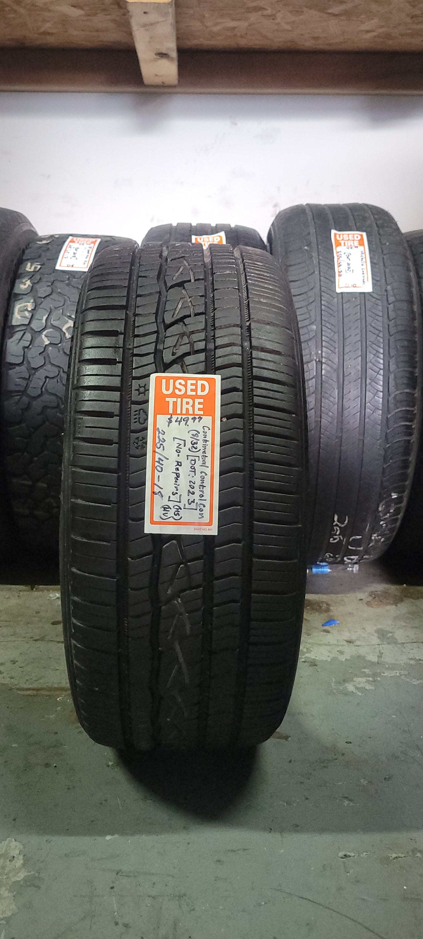 225/40-18 Continental