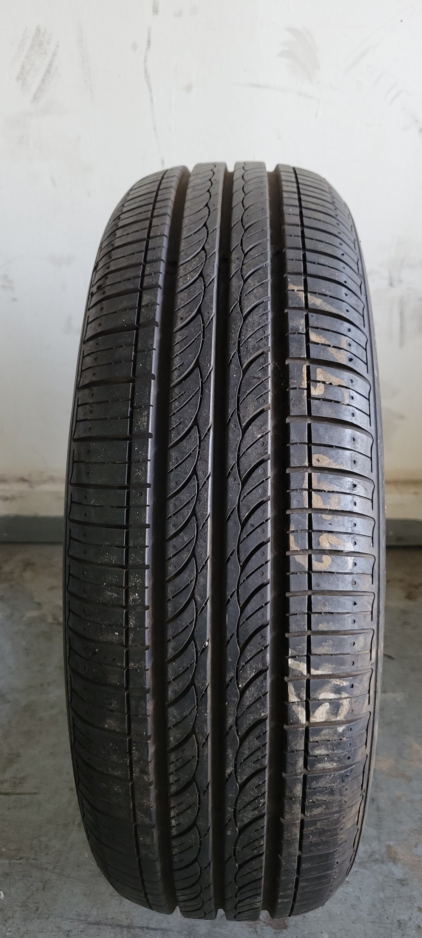 175/65-15 Hankook